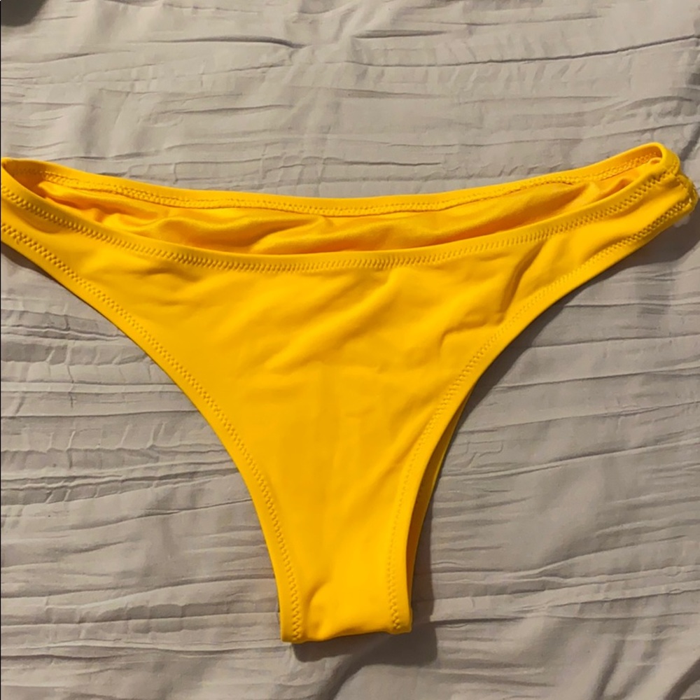 Bikini bottoms